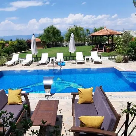 Dom wakacyjny Outstanding House With Orchard And Private Pool In Ortaca, Mugla Ula
